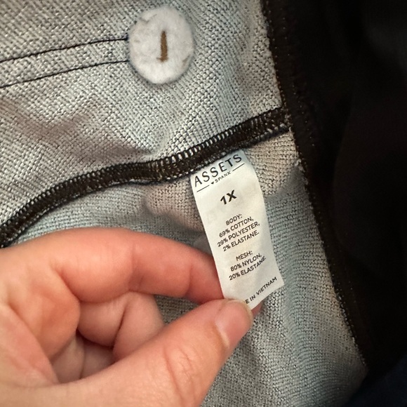 Spanx Assets dark denim look leggings jegging 1x - Picture 2 of 3